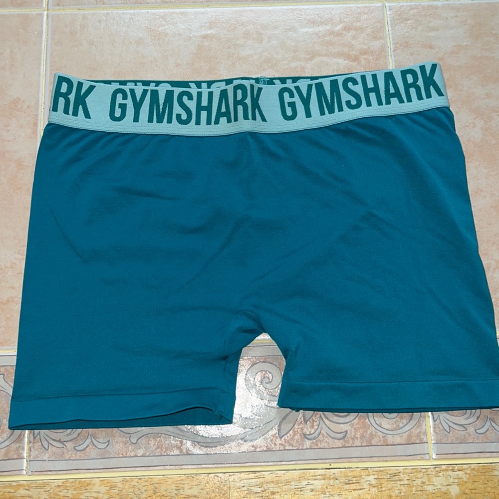 Gymshark shorts, size medium, IN GREAT CONDITION